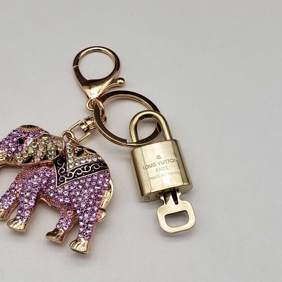 Authentic Louis Vuitton Lock & Key with unbranded Bagcharm, Keycharm 121125 - Picture 6 of 7